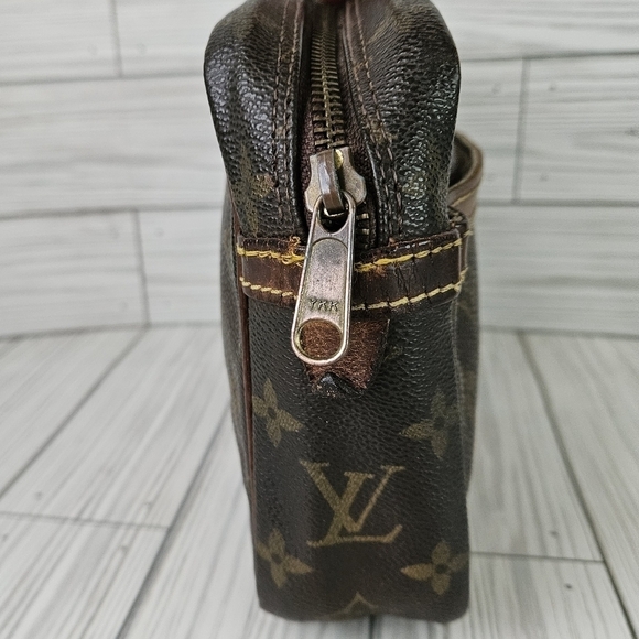 Louis Vuitton 1989 Compiege 23 Clutch Handbag in Monogram Canvas and Leather - Picture 3 of 15